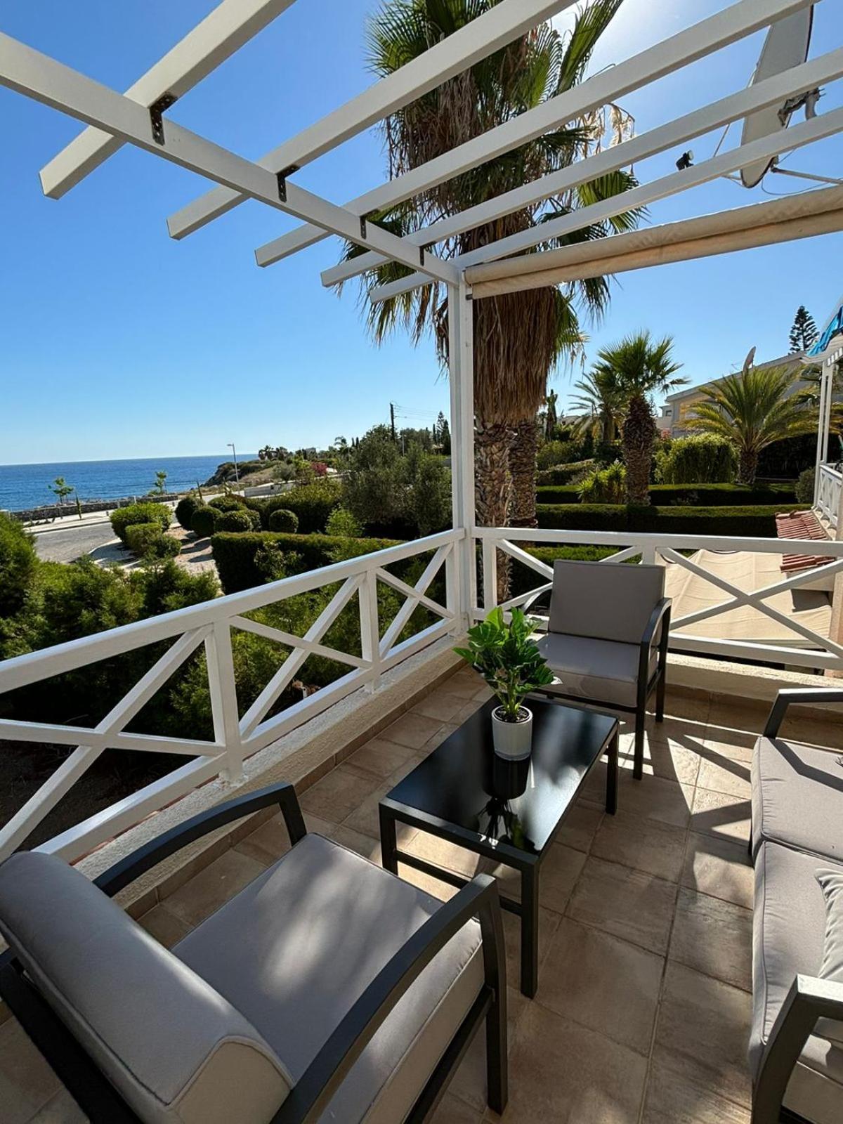 Horizon Bliss At Coral Bay Apartment Peyia Exterior photo